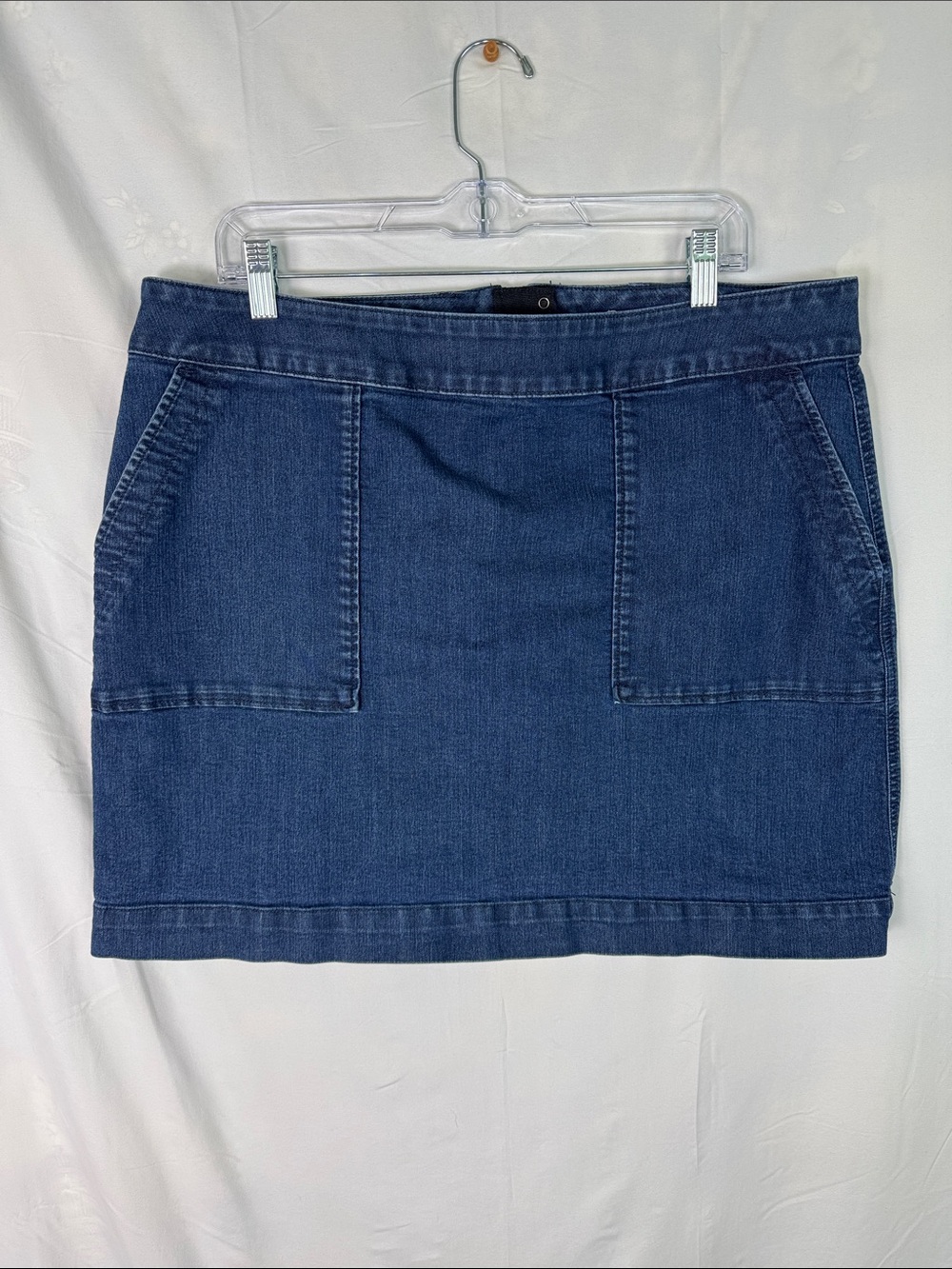 LOFT Denim Skirt with Pockets and back Zipper